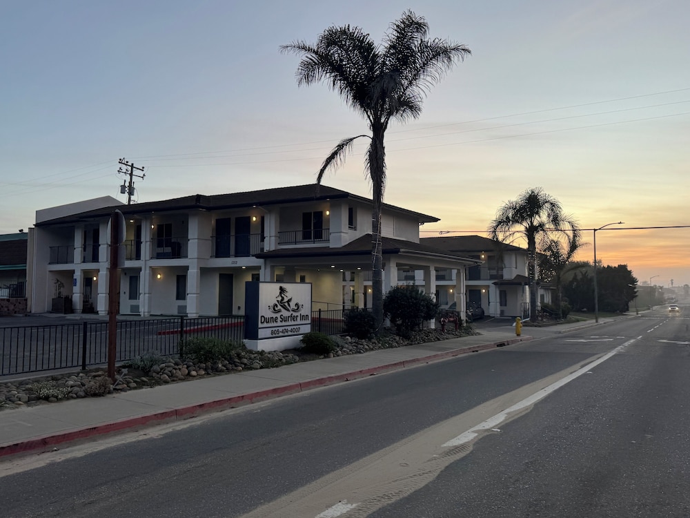 Dune Surfer Inn 3/57