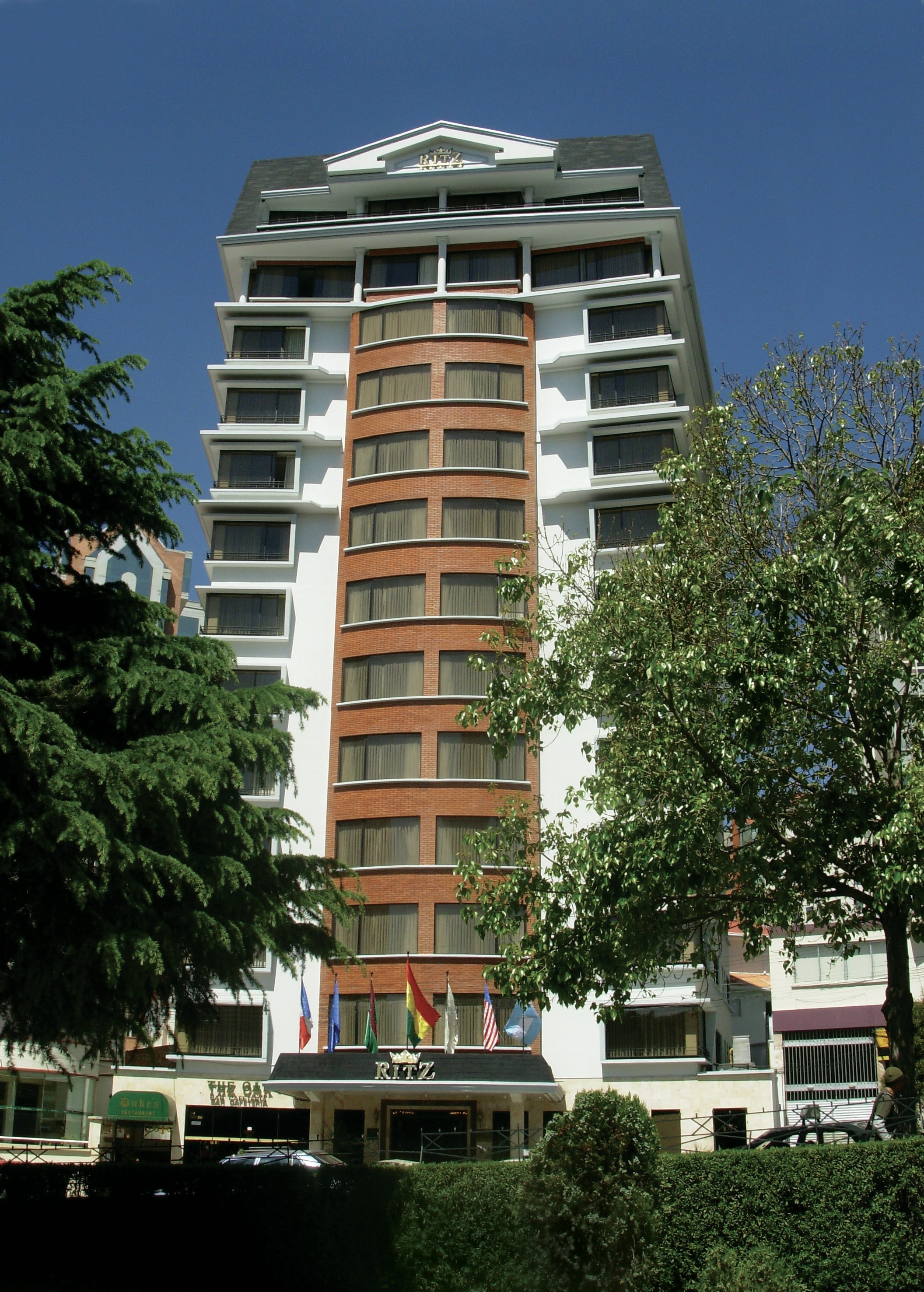 Ritz Apart Hotel 1/48