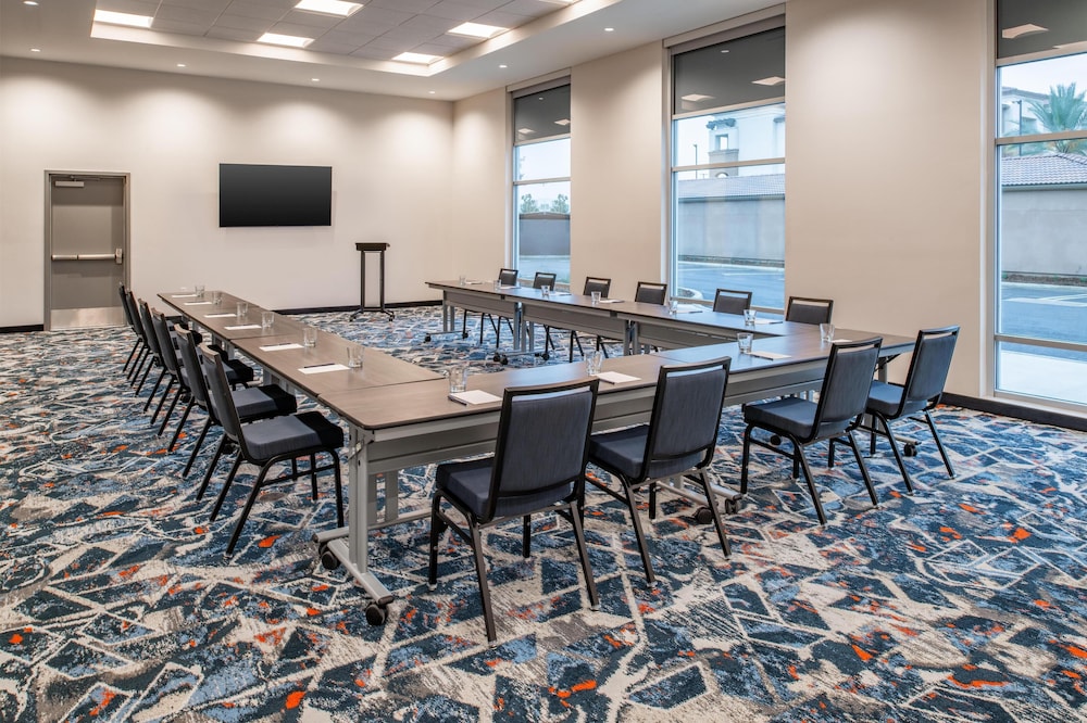 Hyatt House Fresno/Campus Pointe 39/50