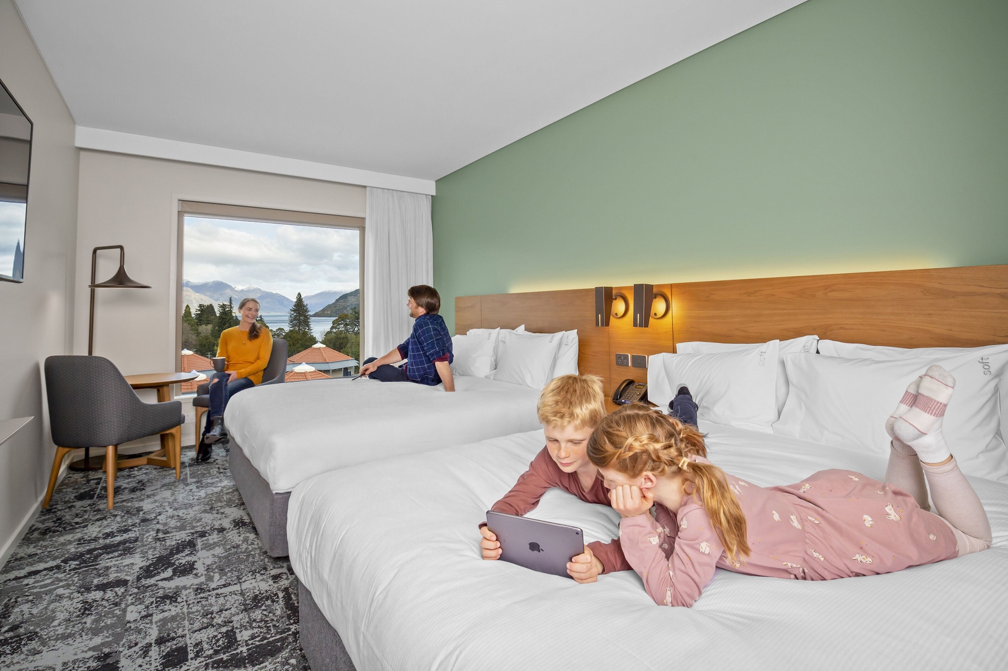 STANDARD, 2 QUEEN BEDS, MOUNTAIN VIEW
