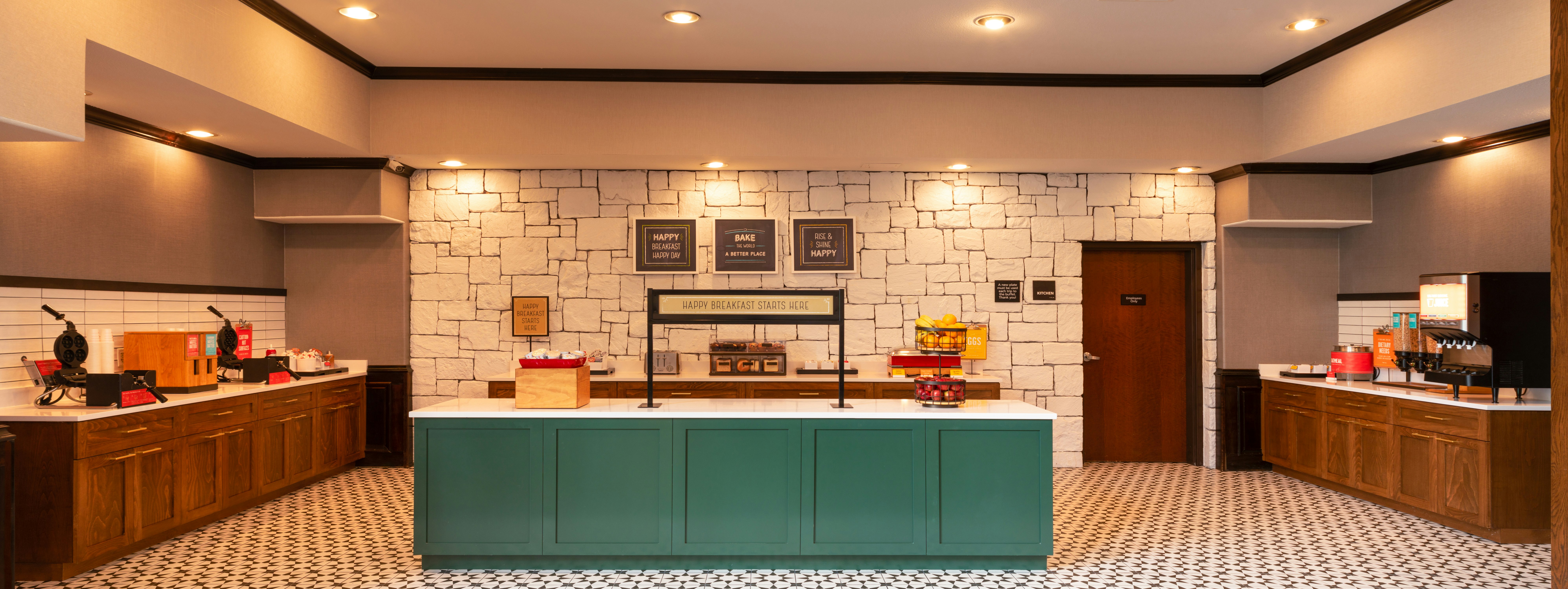 Hampton Inn Suites Boerne 9/63