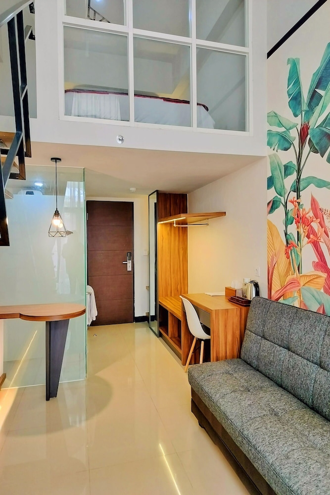 Lobby at Super OYO Collection O 30 Amega Crown Sub, SURABAYA