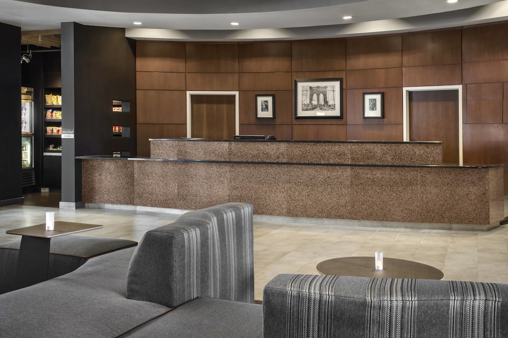 Lobby at Courtyard Newark Elizabeth, ELIZABETH - NJ