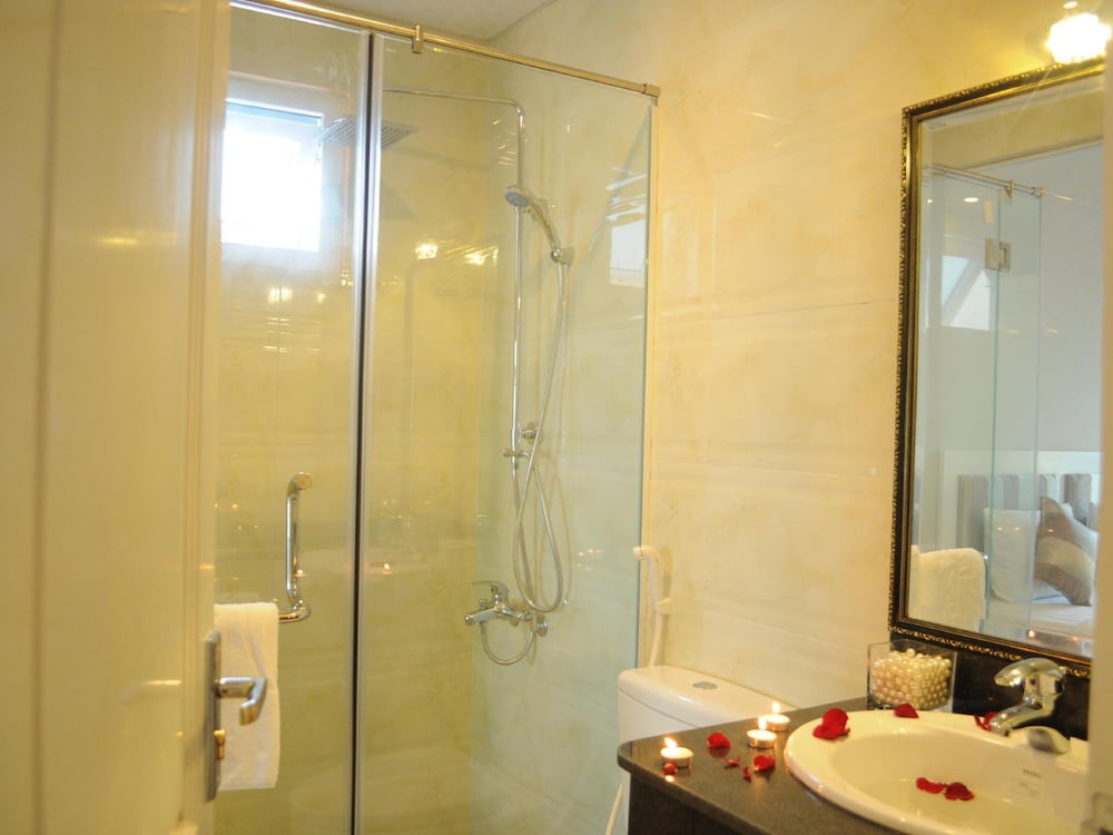 Van Nam Hotel 29/31