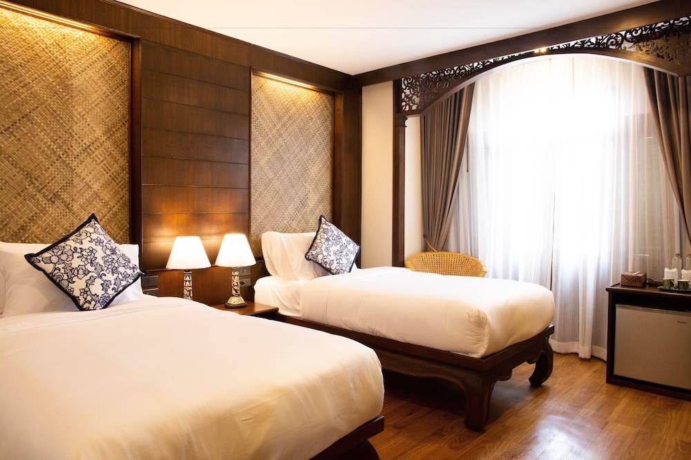 SUPERIOR, TWIN BEDS