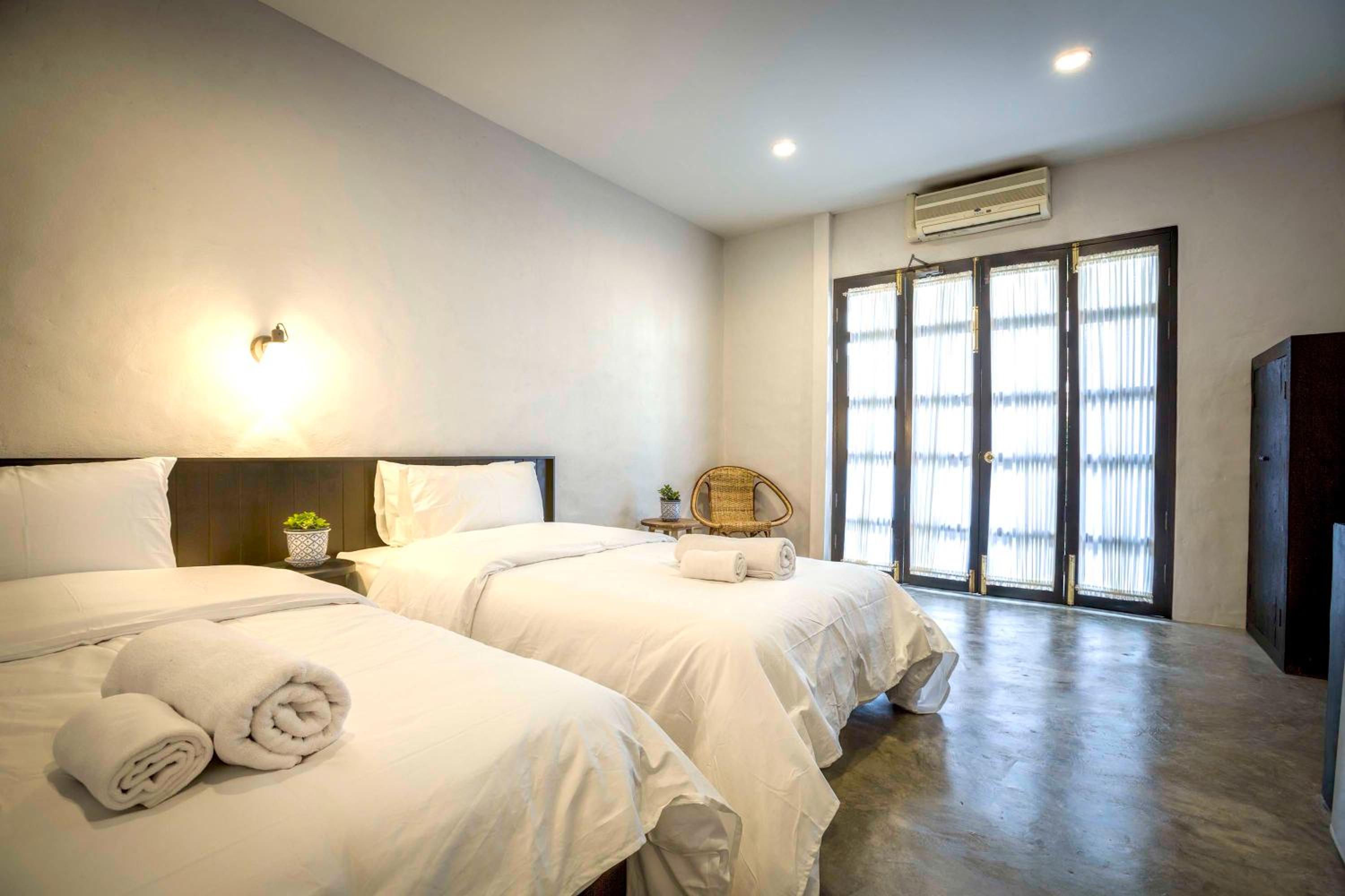 Semi Room, Deluxe, Twin Beds, 2 Semi Double Beds