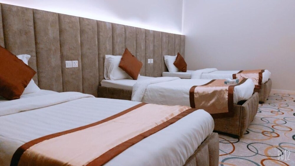 فندق جولدن العرين(Golden Al Areen Hotel Abha) 11/24