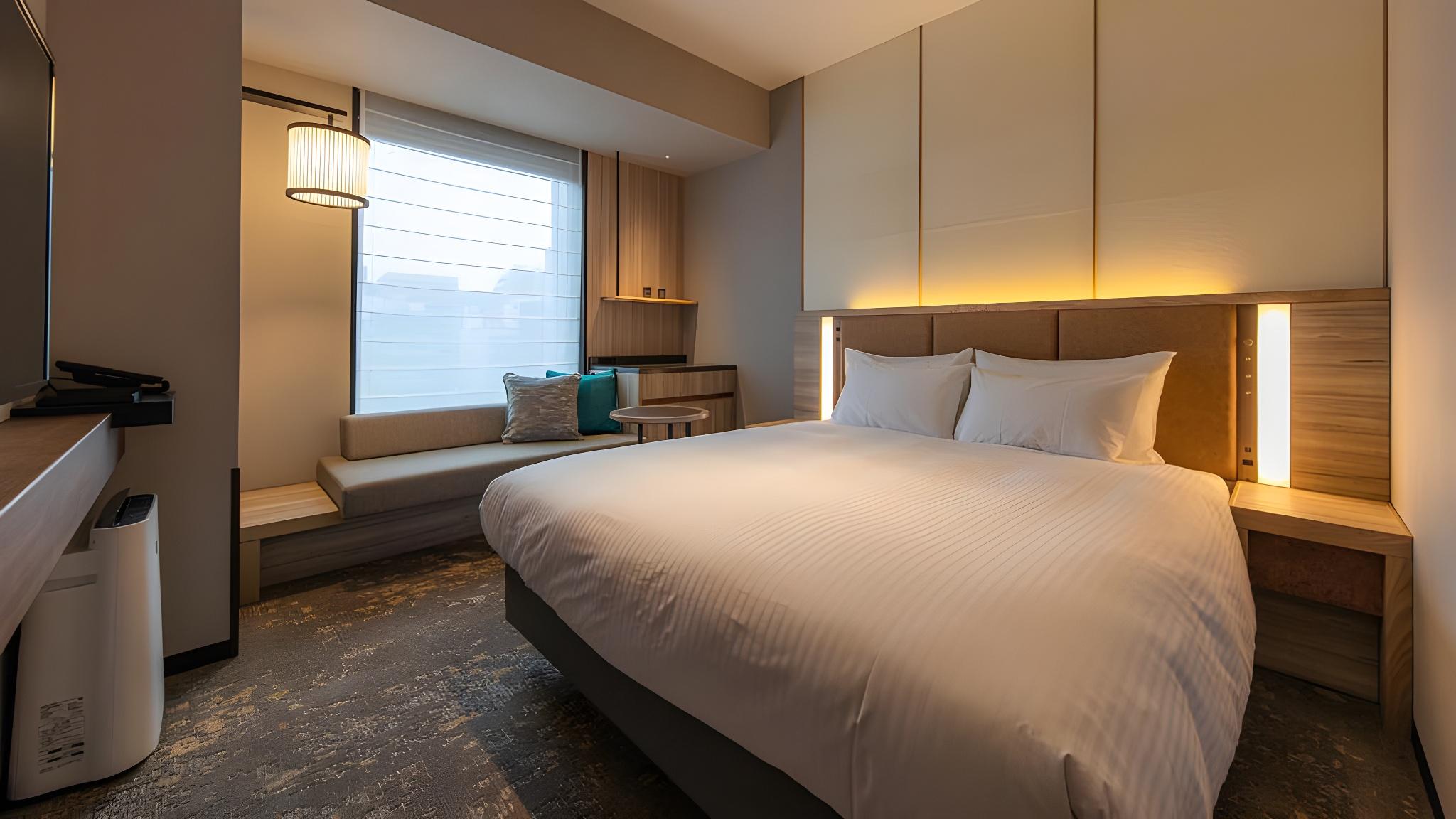 Moderate, Single, Double Bed