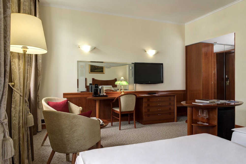 Grand Hotel Union Eurostars (ex Grand Hotel Union) 75/81