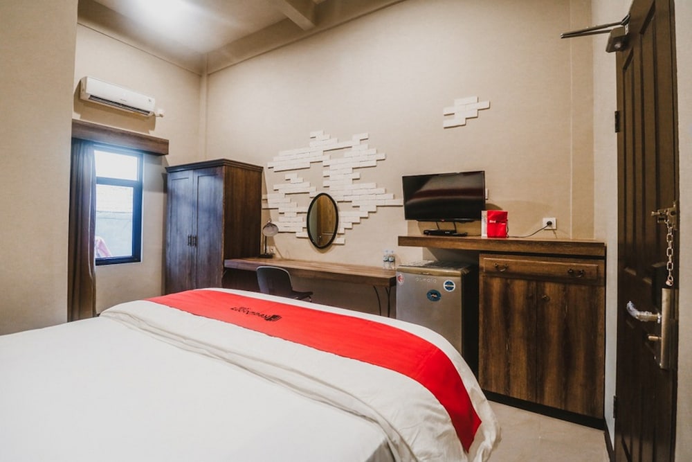 Reddoorz Plus Near Mall Slipi Jaya 10/50