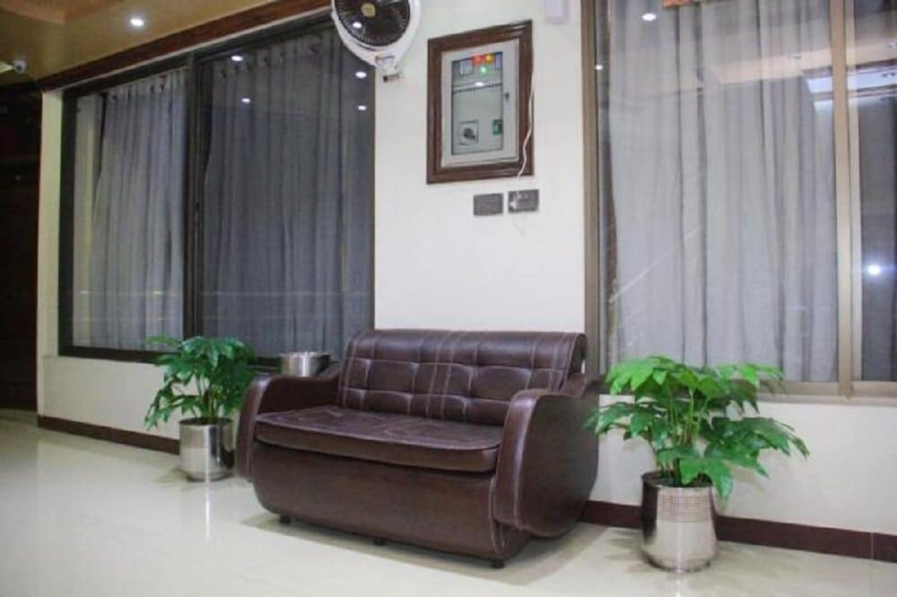 Hotel City Paradise 24/27