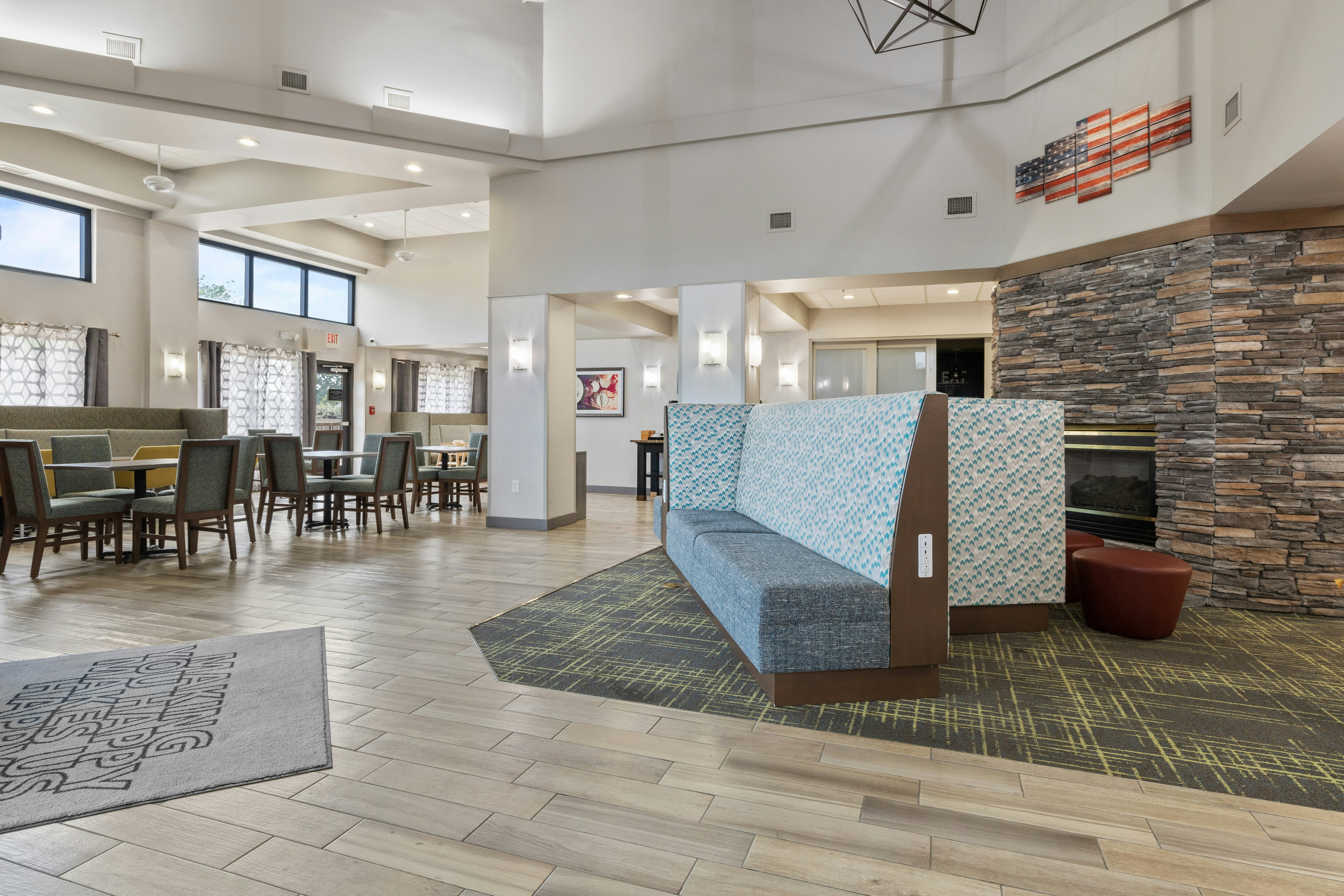 Hampton Inn & Suites Memphis-Wolfchase Galleria 7/40