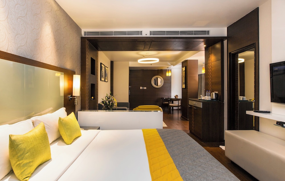 The Grand Magrath 29/62