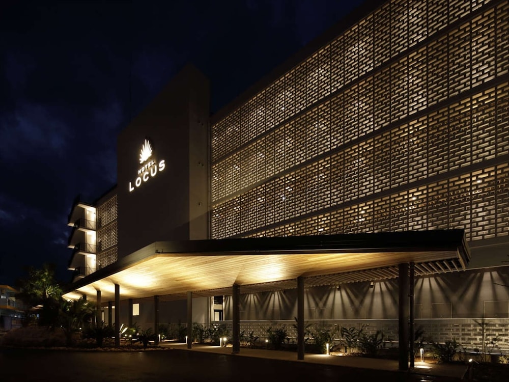 Hotel Locus 4/84