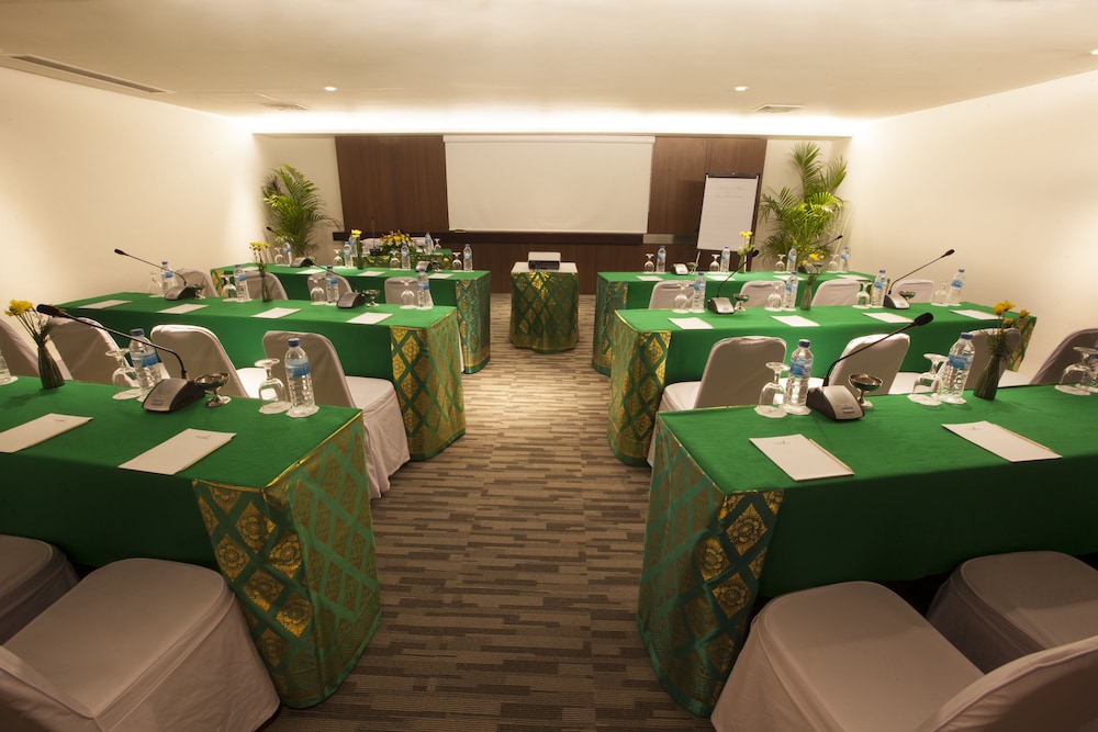 BINTANG KUTA HOTEL 54/61