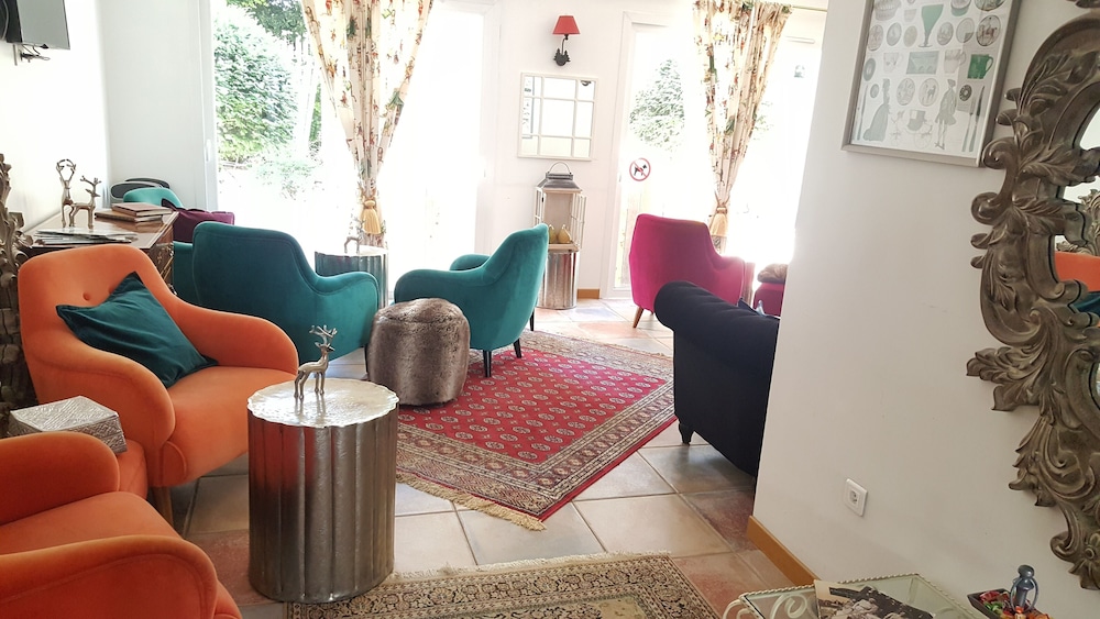 Hotel A La Villa Boucicaut 54/74