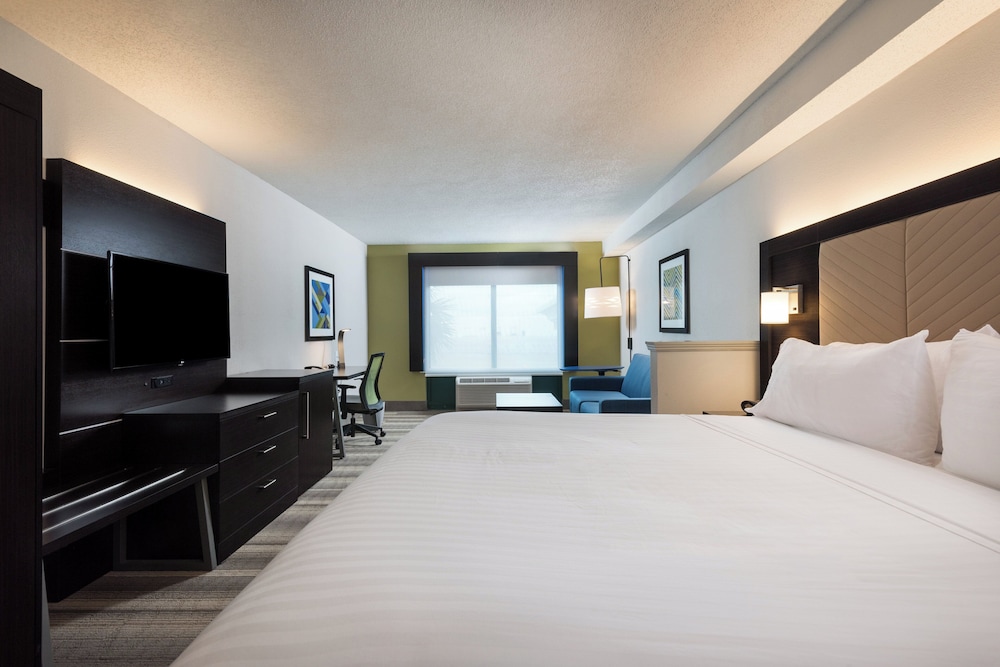 Holiday Inn Express and Suites Florence I-95 and I-20 Civic Ctr, an IHG Hotel 30/70