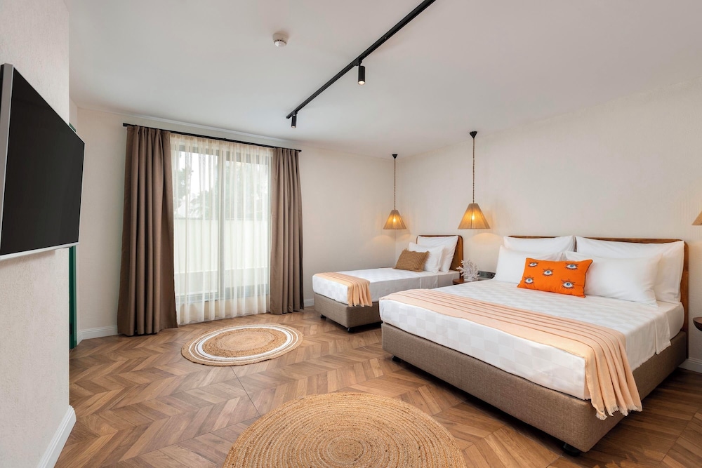 Azuu Boutique Hotel 16/76