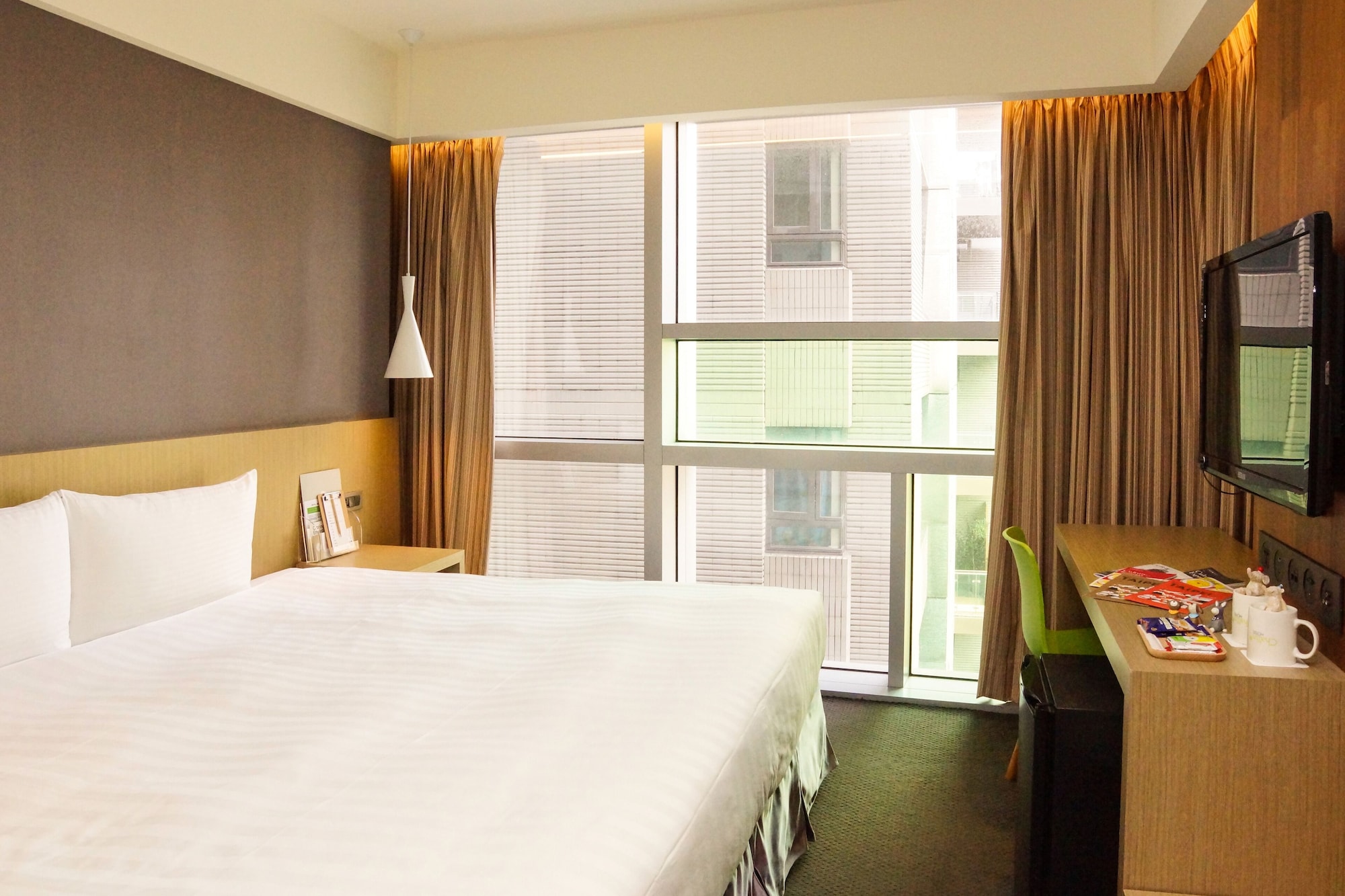 SUPERIOR, DOUBLE BED