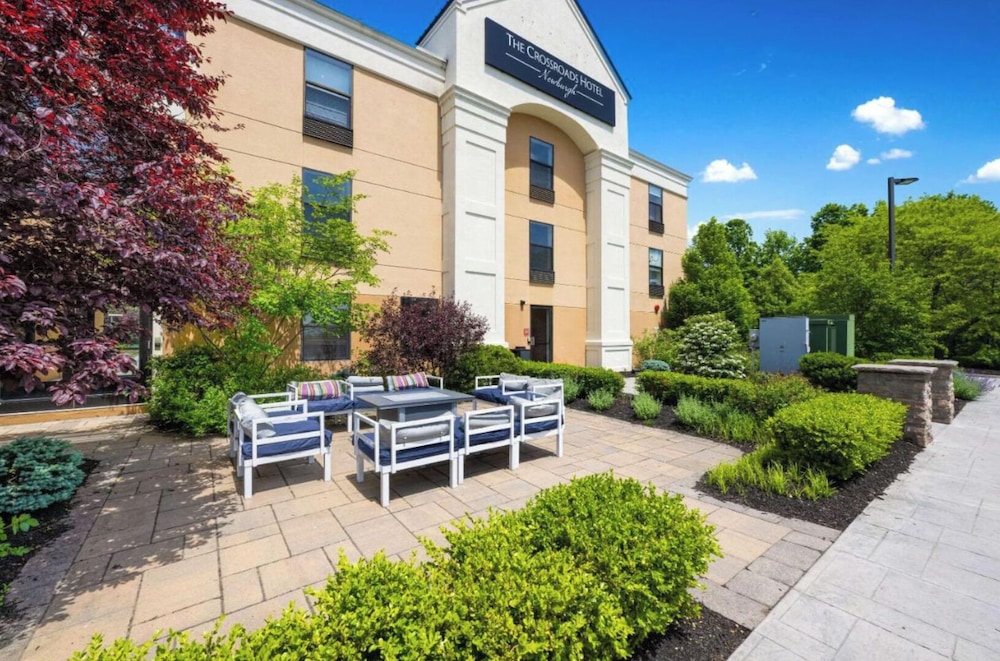 The Crossroads Hotel - Newburgh 31/36