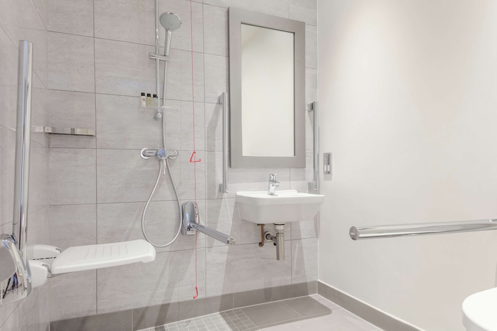 Oxford Belfry Hotel & Spa 65/66