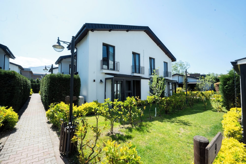 Cayir Cimen Tatil Evleri 57/65