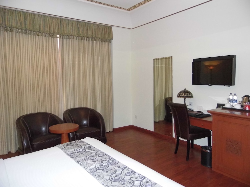 The Platinum Hotel 21/64