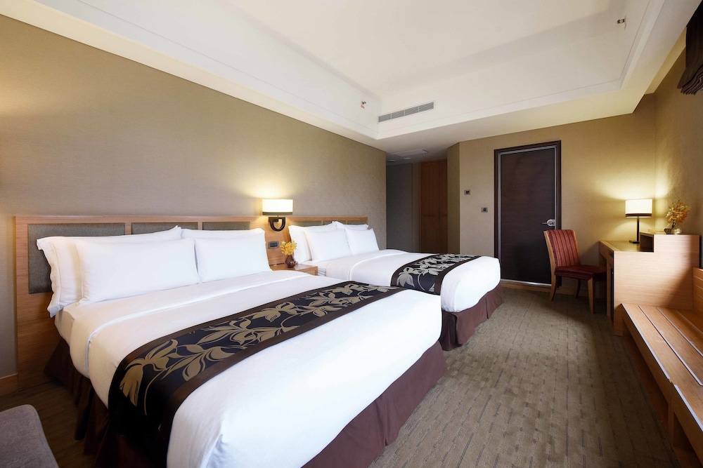 FULLON HOTEL HUALIEN 15/50