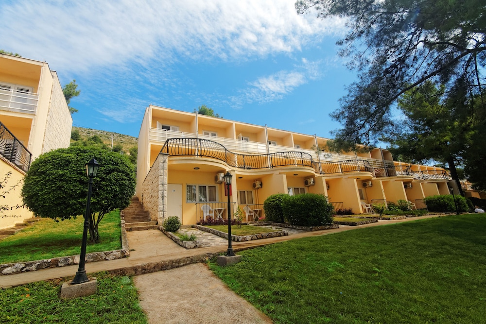 All Inclusive Hotel Val 43/50