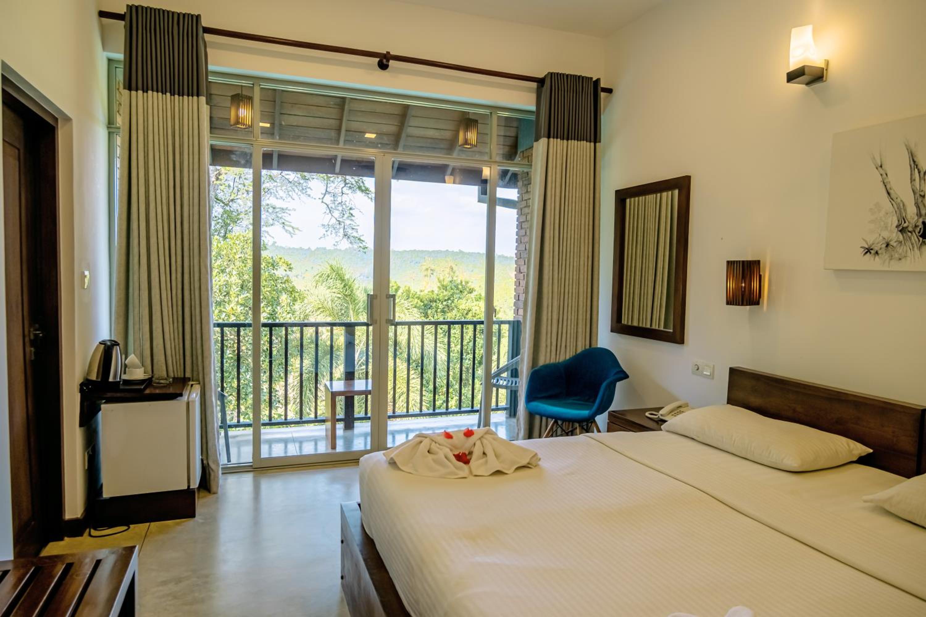 Deluxe, Double Bed