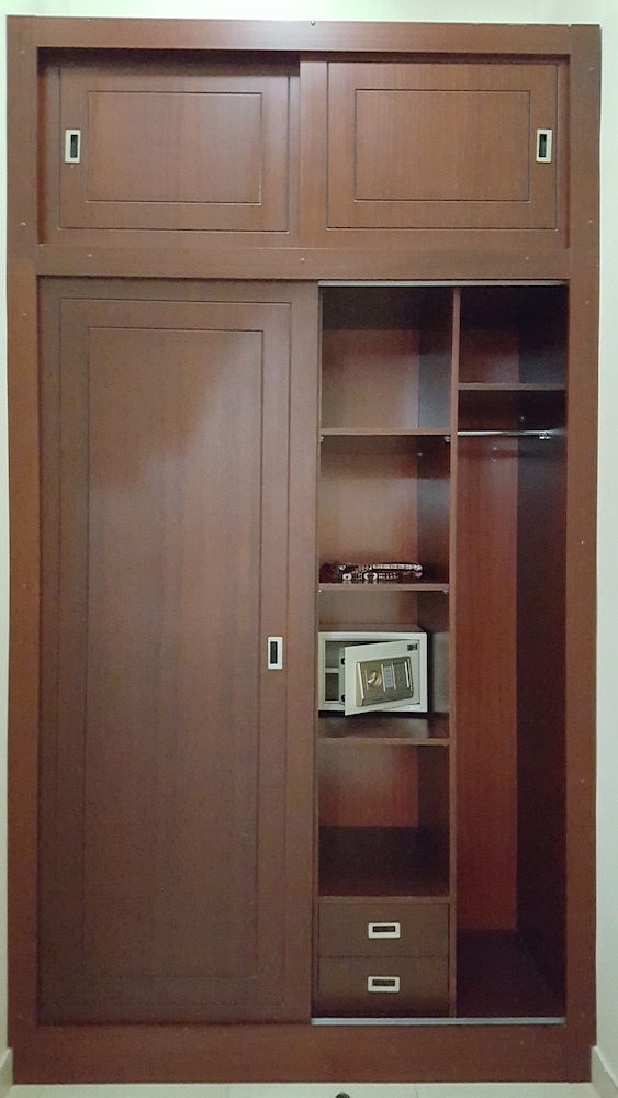 Al Ayjah Plaza Hotel 26/48