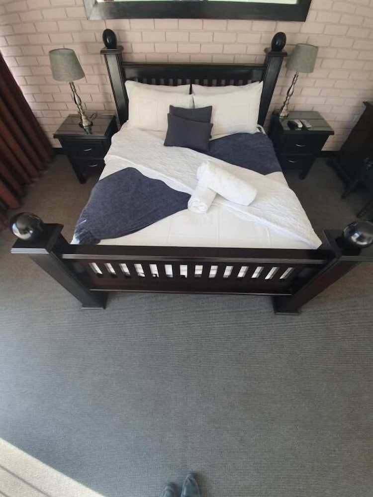 Leach Lodge 17/45