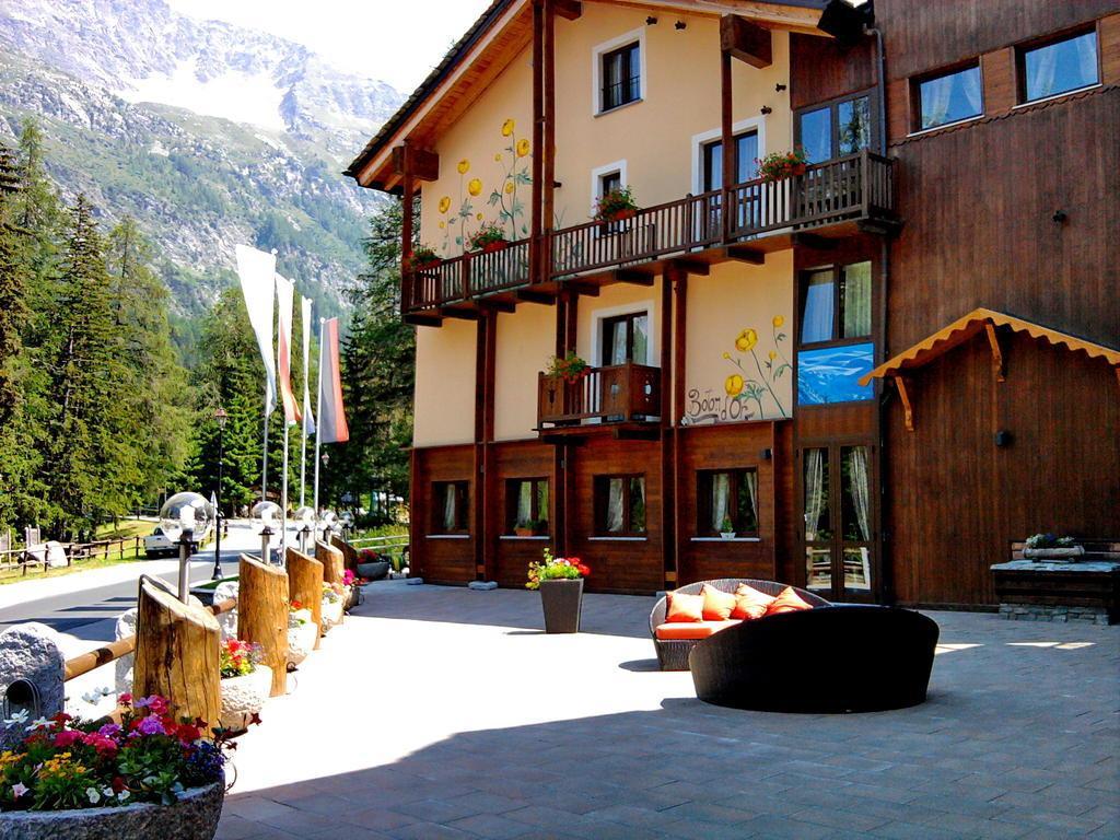 Hotel Boton D'Or & Wellness 8/24
