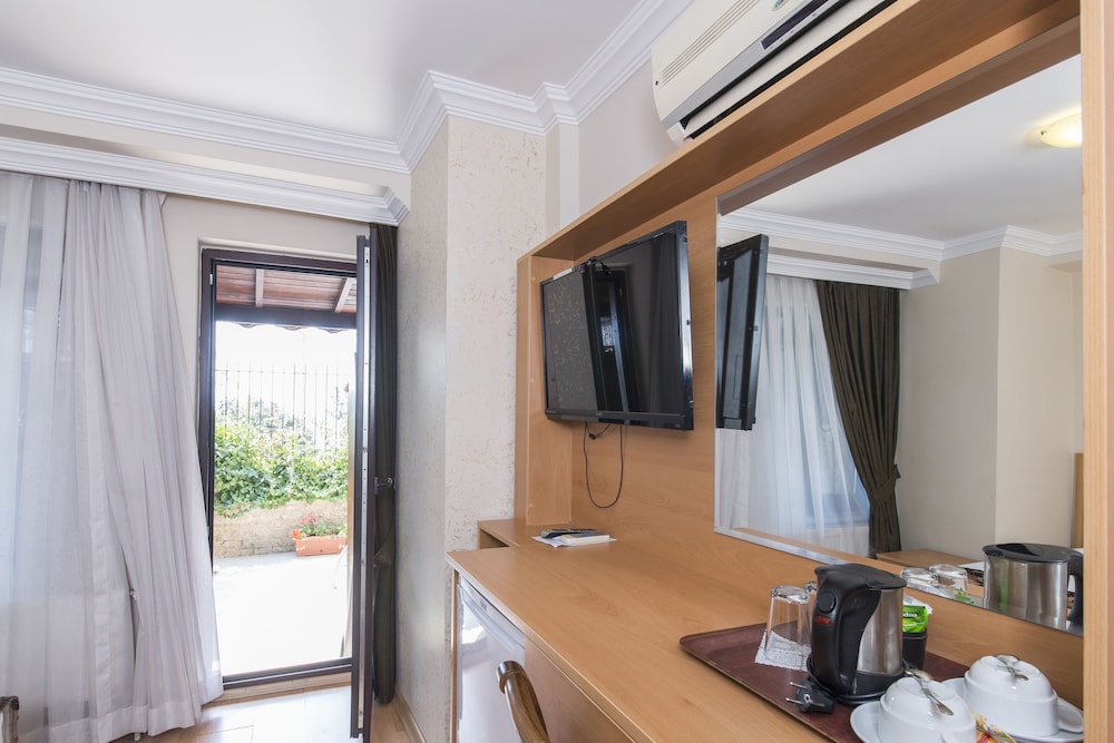 Deniz Houses 26/28