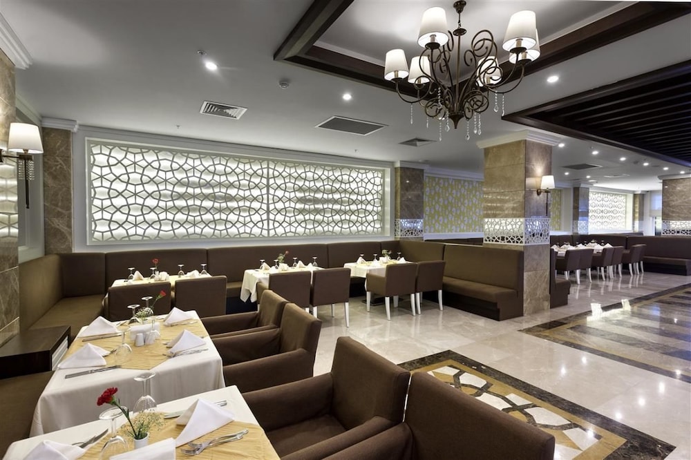 Karmir Resort And Spa Hotel 30/50