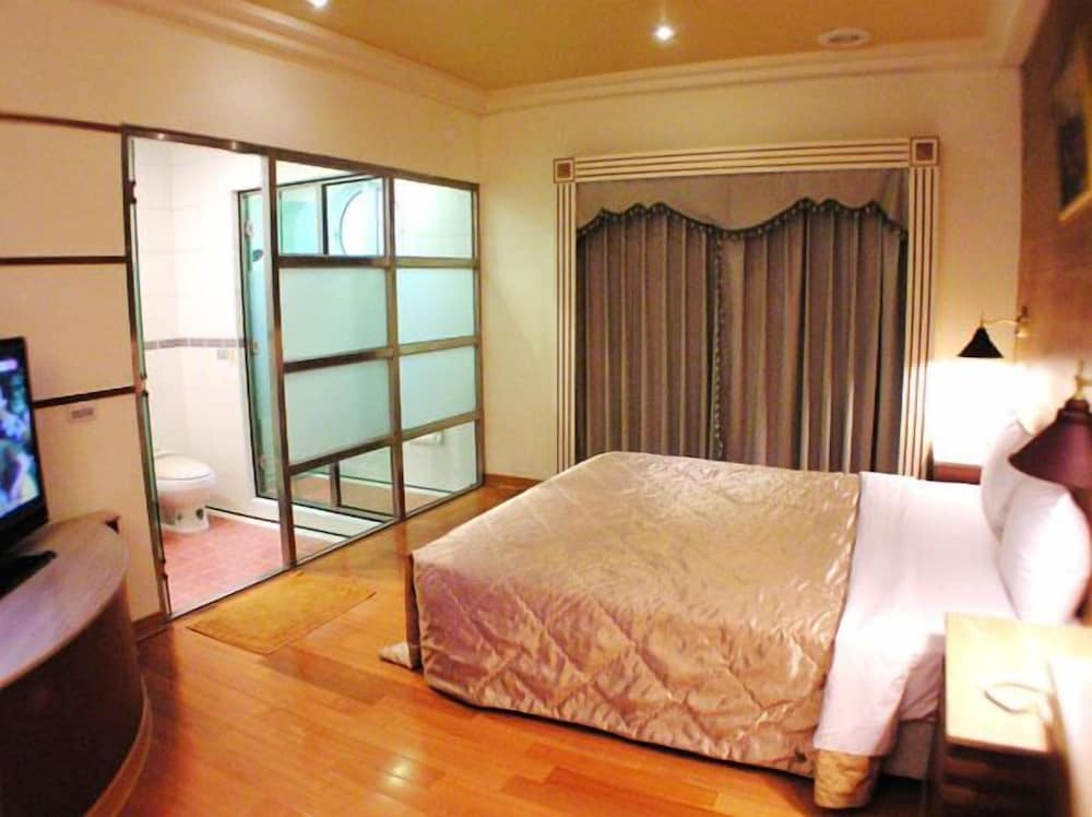 Changsing Business Motel 7/33