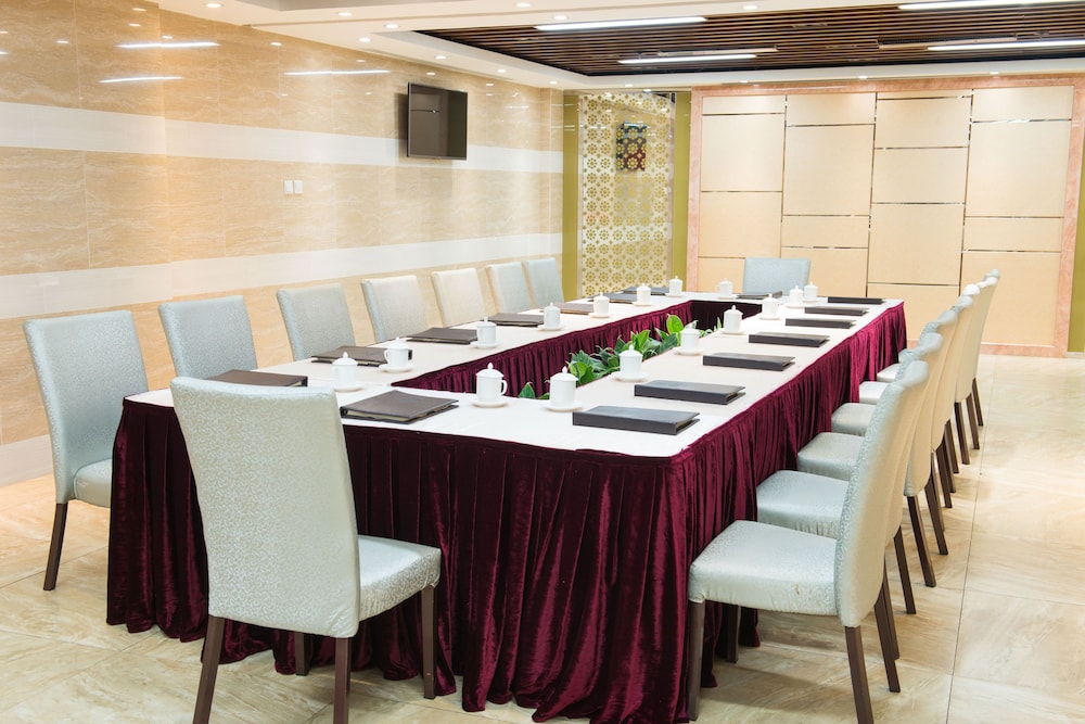 Fu Hua Hotel 54/59