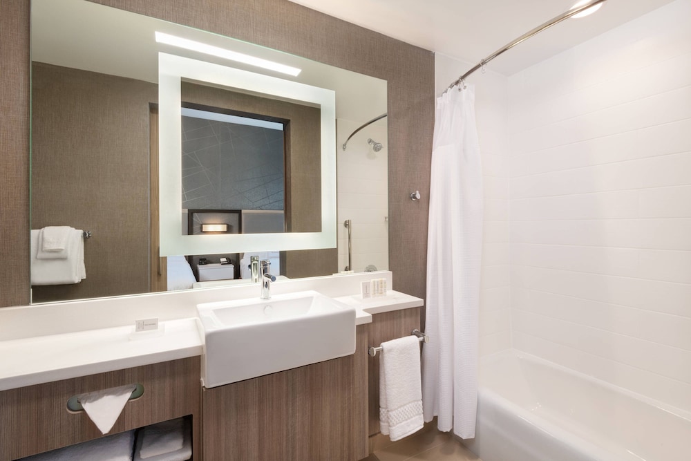 SpringHill Suites by Marriott Tifton 10/35