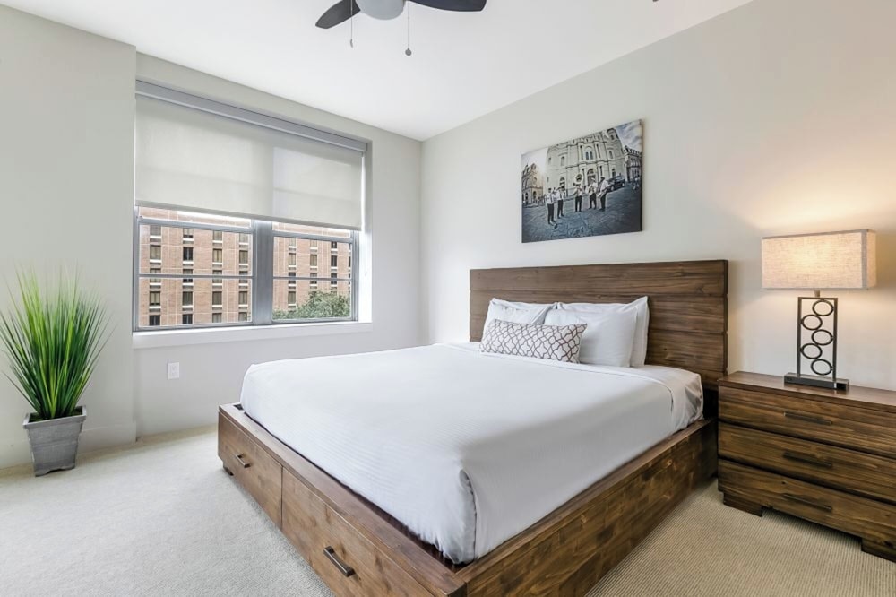 2 BEDROOMS, CONDO, FAMILY, 2 BATHROOMS