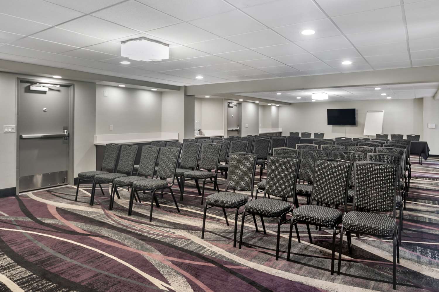Best Western Plus Commerce Hotel 15/19