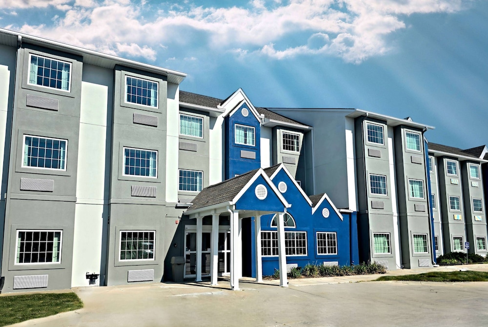 Microtel Inn Council Bluffs 46/50