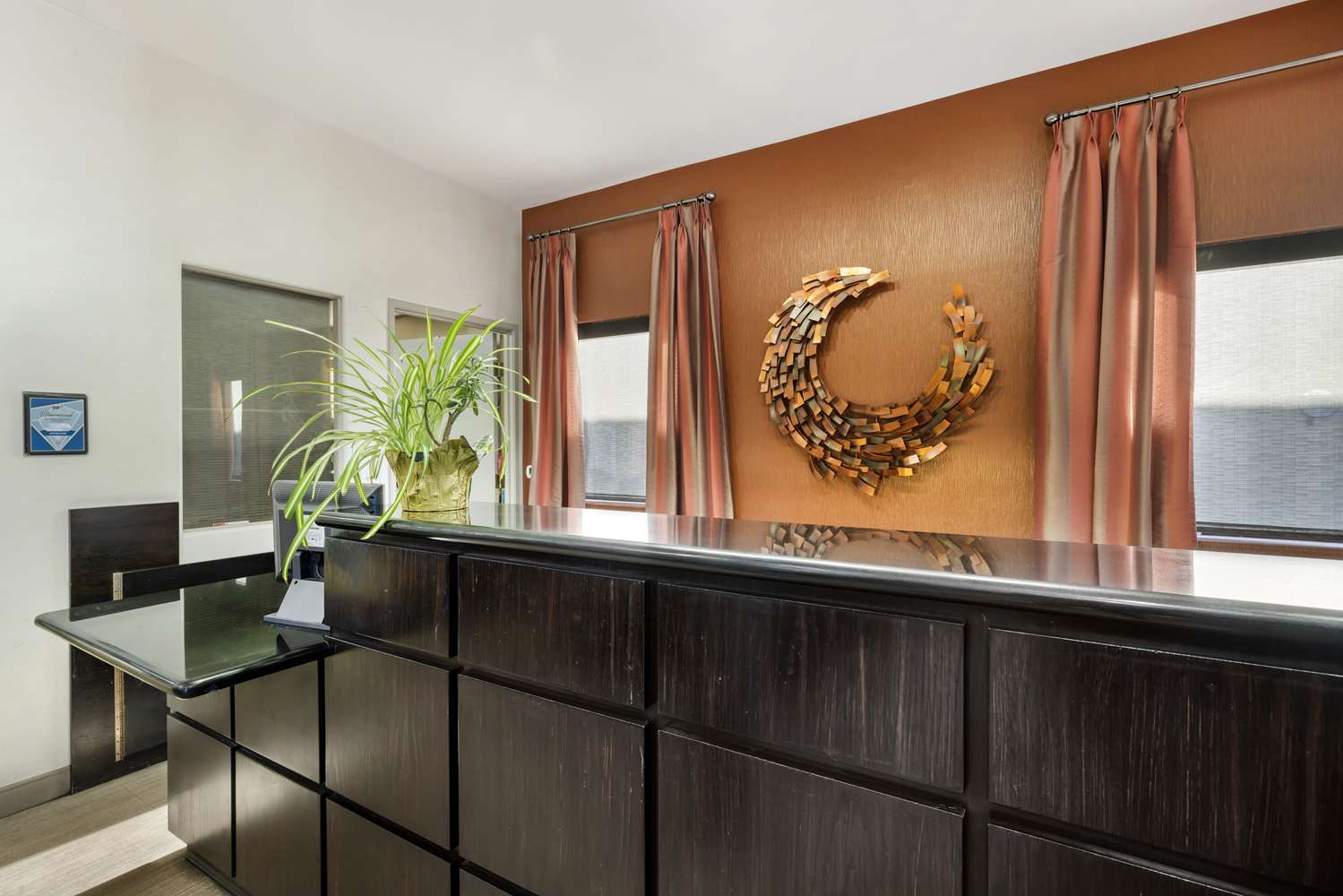 Best Western Royal Palace Inn & Suites 7/46