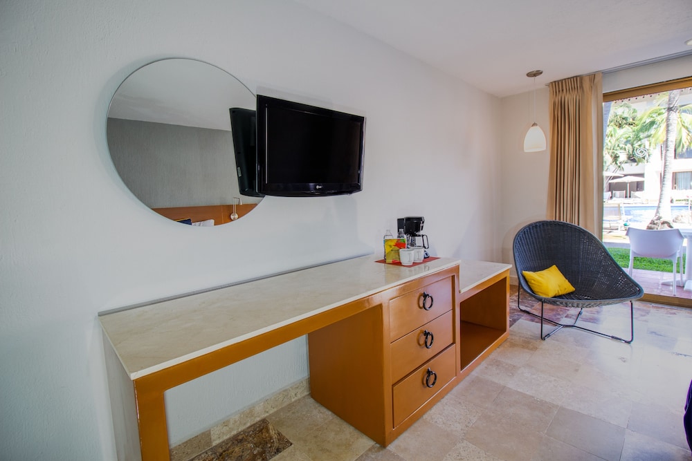 Plaza Pelicanos Club Beach Resort 32/50