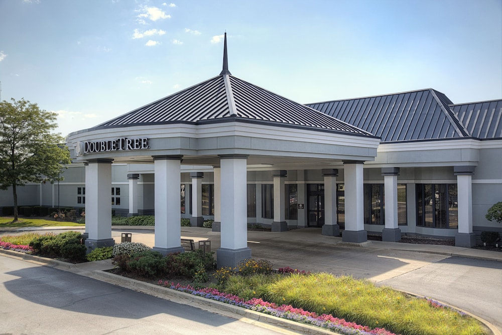 Doubletree By Hilton Detroit Novi 3/74