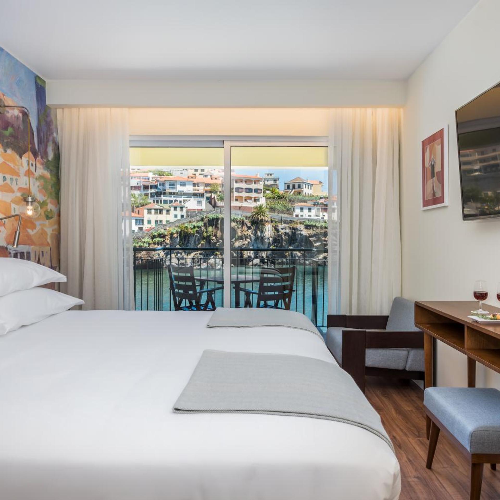 Deluxe Superior Bay View Double