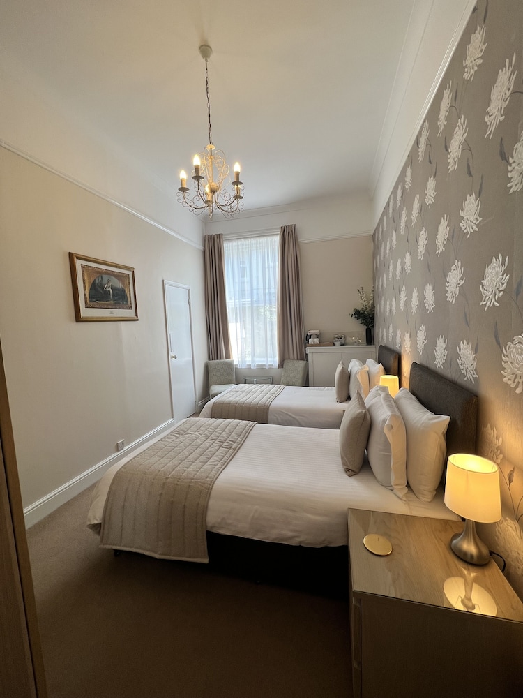 The Birkdale Guest House 11/50