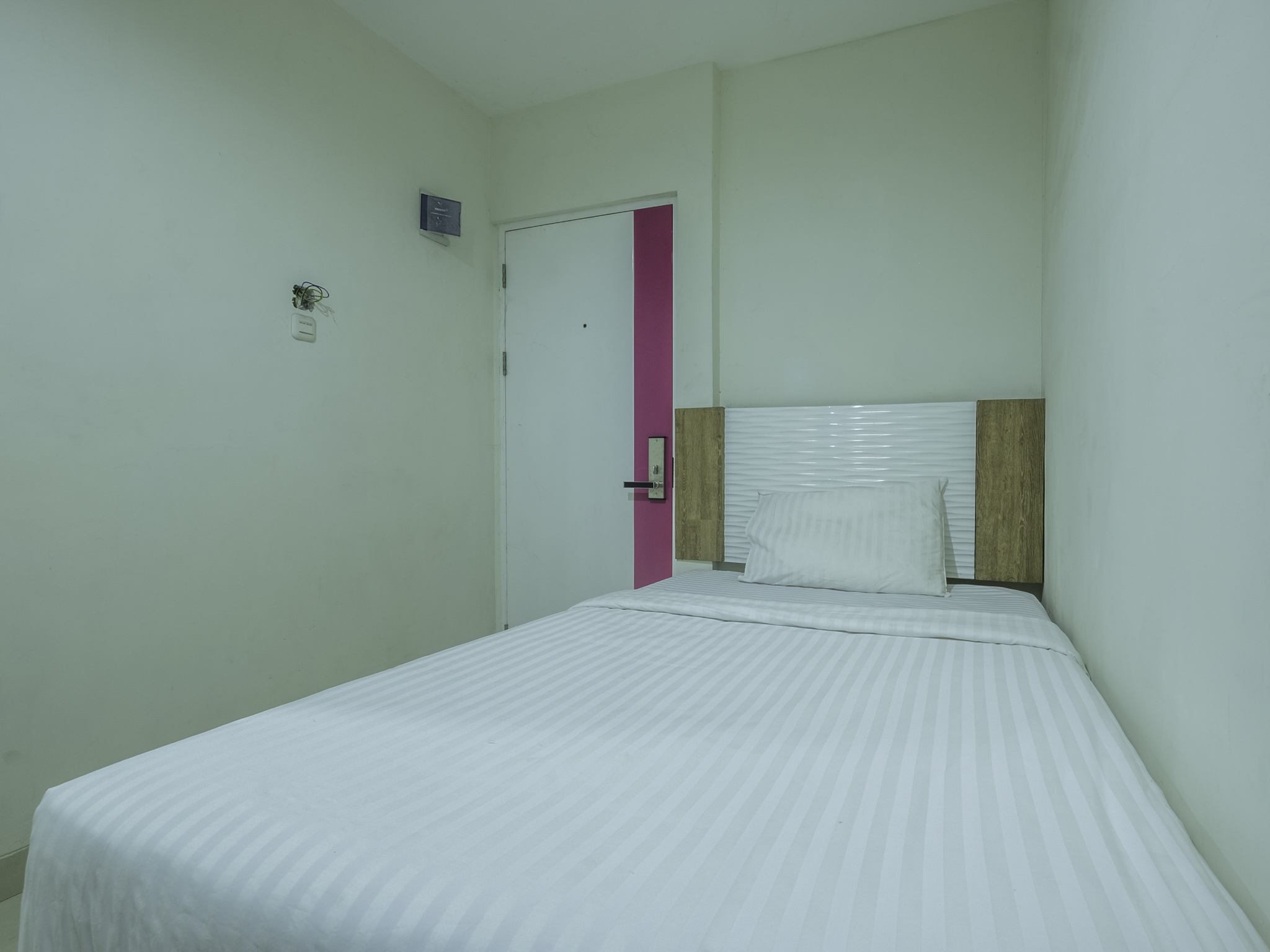 Capital O 1044 Diemdi Hotel 10/40