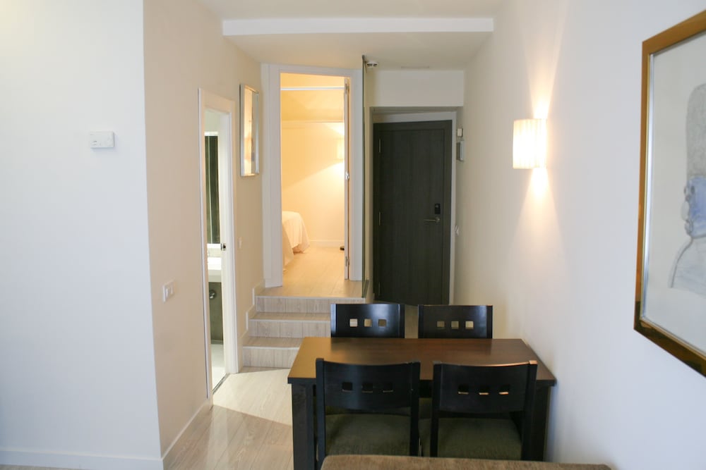 Apartamentos Recoletos 23/65