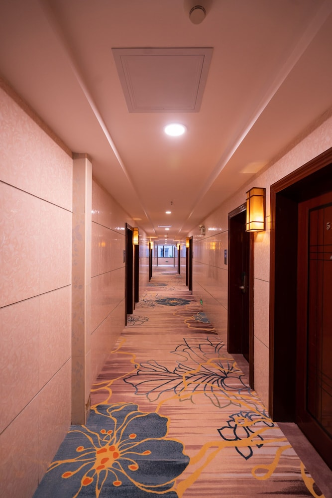 Lavande Hotels Guangzhou Railway Station 7/27