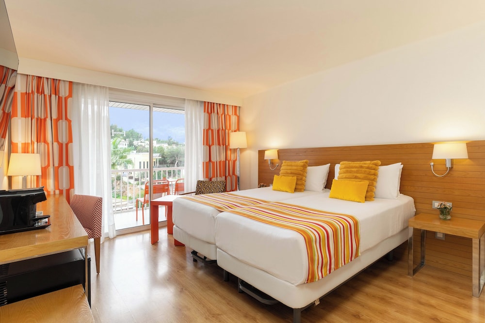 SUPERIOR, DOUBLE BED